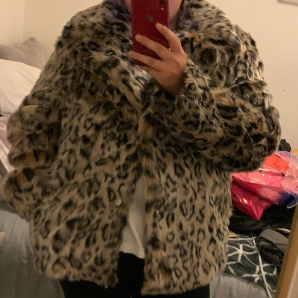 Nasty Gal faux fur leopard coat - Picture 2 of 3